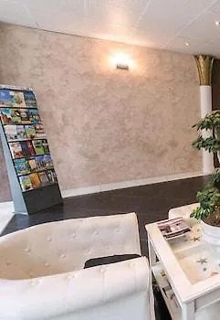 Apartahotel Le Trianon 3*