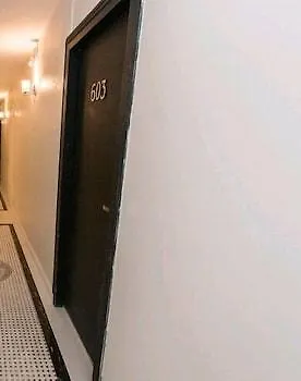 Ξενοδοχείο με διαμερίσματα Le Trianon Αρασόν