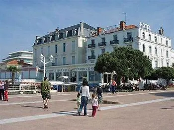 Apartahotel Le Trianon 3*