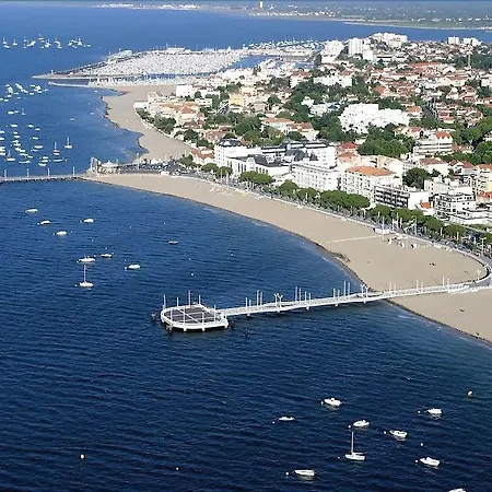 Le Trianon 3*