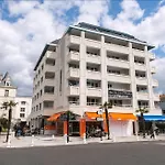 Le Trianon アパートホテル 3*