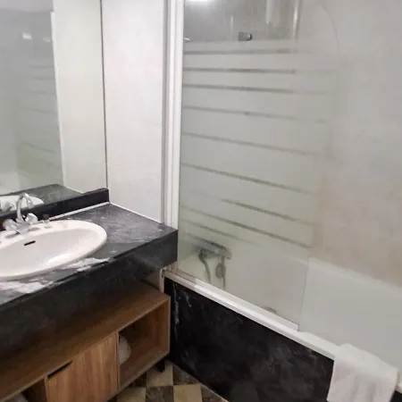 Le Trianon Aparthotel