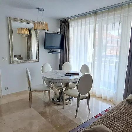 Appart-hôtel Le Trianon