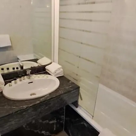 Aparthotel Le Trianon 3*