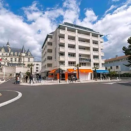 Appart hôtel Appart-hôtel Le Trianon 3*