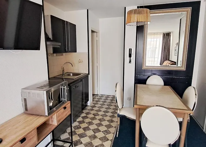 Le Trianon Apartahotel 3*