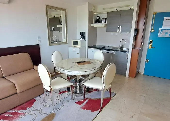 Le Trianon 阿卡雄